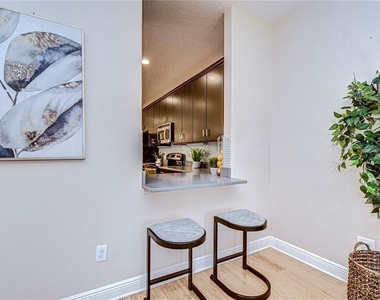 6801 Lockington Court - Photo Thumbnail 15