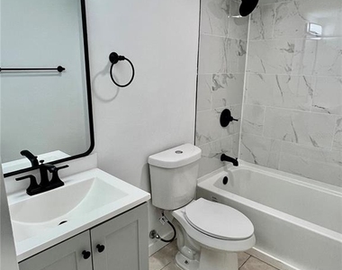 146 Boundary Boulevard - Photo Thumbnail 12