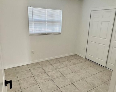 146 Boundary Boulevard - Photo Thumbnail 15