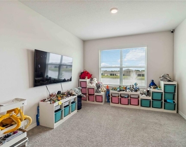 18006 Canopy Place - Photo Thumbnail 9