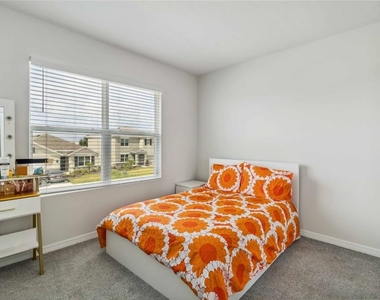 18006 Canopy Place - Photo Thumbnail 12