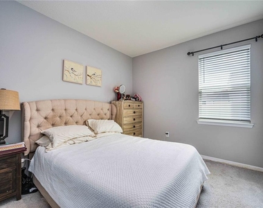 5329 Halewood Court - Photo Thumbnail 7