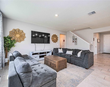5329 Halewood Court - Photo Thumbnail 6