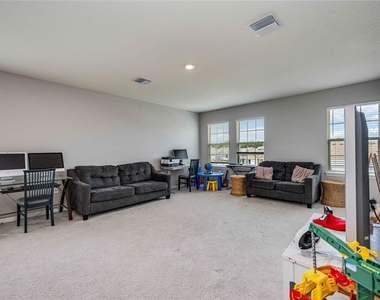5329 Halewood Court - Photo Thumbnail 13