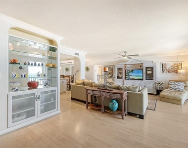 1 Benjamin Franklin Drive - Photo Thumbnail 6