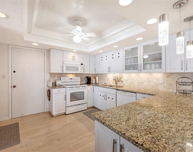 1 Benjamin Franklin Drive - Photo Thumbnail 17
