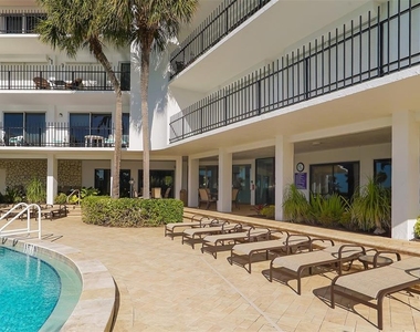 1 Benjamin Franklin Drive - Photo Thumbnail 41