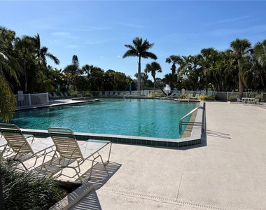 5734 Ashton Lake Drive - Photo Thumbnail 34