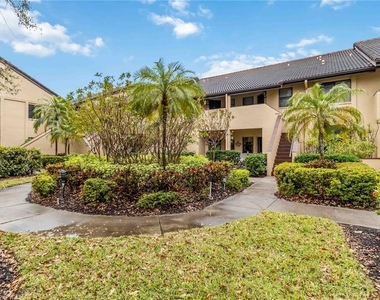 5734 Ashton Lake Drive - Photo Thumbnail 3