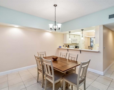 5734 Ashton Lake Drive - Photo Thumbnail 9