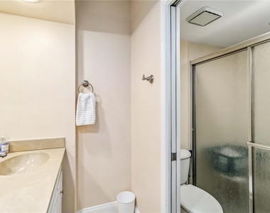 5734 Ashton Lake Drive - Photo Thumbnail 19
