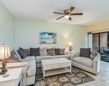 5734 Ashton Lake Drive - Photo Thumbnail 6