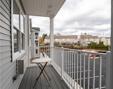 948 N Front Street - Photo Thumbnail 19
