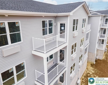 948 N Front Street - Photo Thumbnail 25