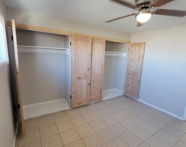 3909 Harrison Avenue - Photo Thumbnail 4