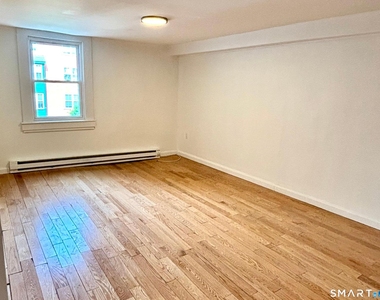 582 Main Street - Photo Thumbnail 9