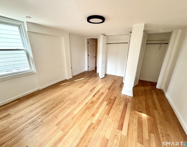 582 Main Street - Photo Thumbnail 5