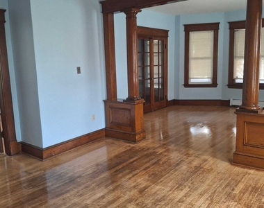 486 Wilson Street - Photo Thumbnail 3