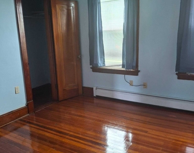 486 Wilson Street - Photo Thumbnail 4
