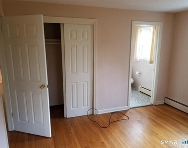 36 Woodcrest Drive - Photo Thumbnail 11