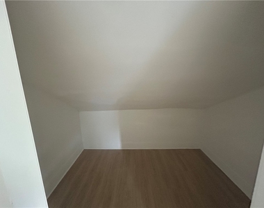1615 Manhattan Street - Photo Thumbnail 18