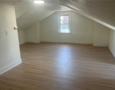 1615 Manhattan Street - Photo Thumbnail 17
