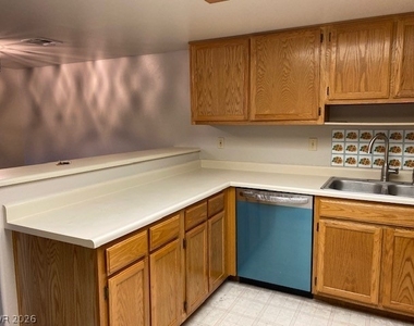 3450 Erva Street - Photo Thumbnail 4