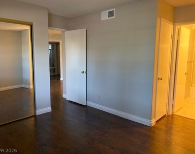 3450 Erva Street - Photo Thumbnail 7