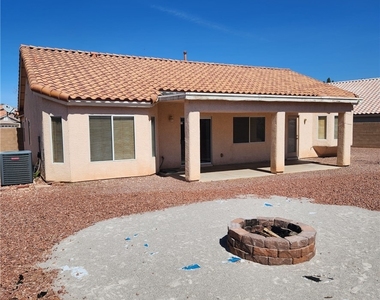 8657 Majestic Vision Way - Photo Thumbnail 15