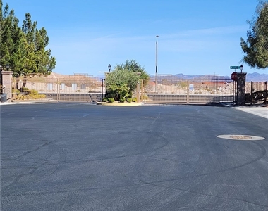 8657 Majestic Vision Way - Photo Thumbnail 17