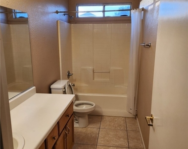 8657 Majestic Vision Way - Photo Thumbnail 12