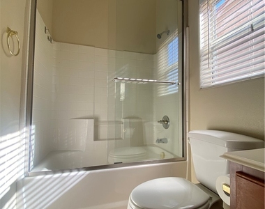 5980 Fidenza Avenue - Photo Thumbnail 29