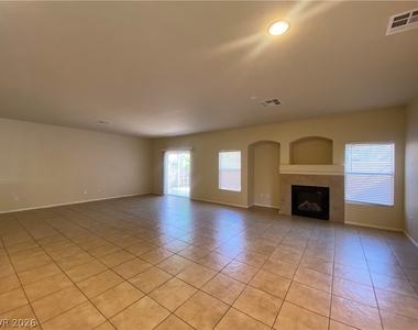 5980 Fidenza Avenue - Photo Thumbnail 12