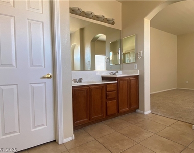5980 Fidenza Avenue - Photo Thumbnail 36
