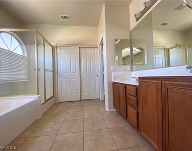 5980 Fidenza Avenue - Photo Thumbnail 32