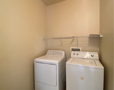 5980 Fidenza Avenue - Photo Thumbnail 26