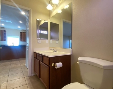 5980 Fidenza Avenue - Photo Thumbnail 14