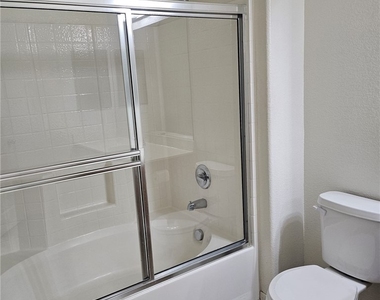 6160 Rumrill Street - Photo Thumbnail 11