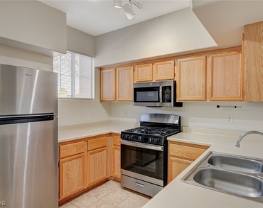 9050 W Warm Springs Road - Photo Thumbnail 13