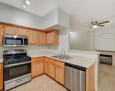 9050 W Warm Springs Road - Photo Thumbnail 14