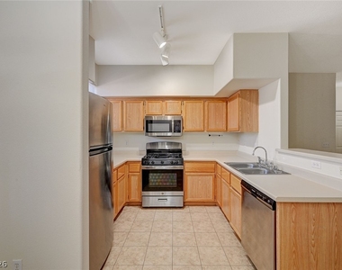 9050 W Warm Springs Road - Photo Thumbnail 12