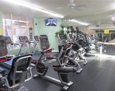 7115 S Durango Drive - Photo Thumbnail 26