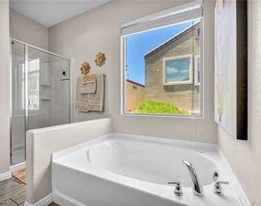 6777 Byron Bay Court - Photo Thumbnail 29