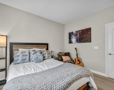 6777 Byron Bay Court - Photo Thumbnail 24