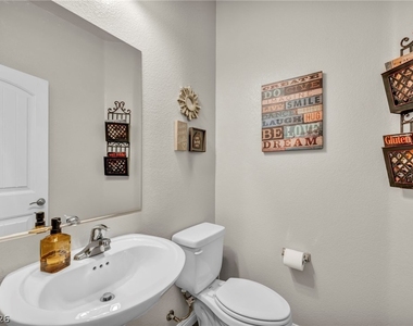 6777 Byron Bay Court - Photo Thumbnail 15