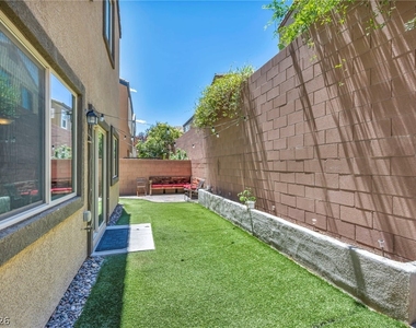 6777 Byron Bay Court - Photo Thumbnail 9