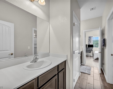 6777 Byron Bay Court - Photo Thumbnail 32