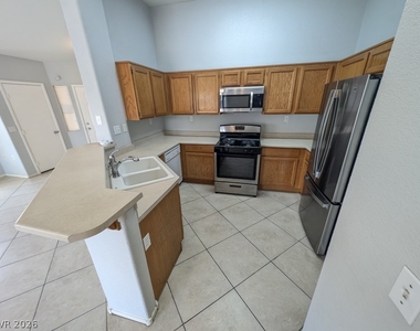 1821 Running Fawn Court - Photo Thumbnail 5