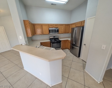 1821 Running Fawn Court - Photo Thumbnail 4