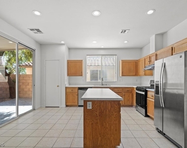8442 Galliano Avenue - Photo Thumbnail 13
